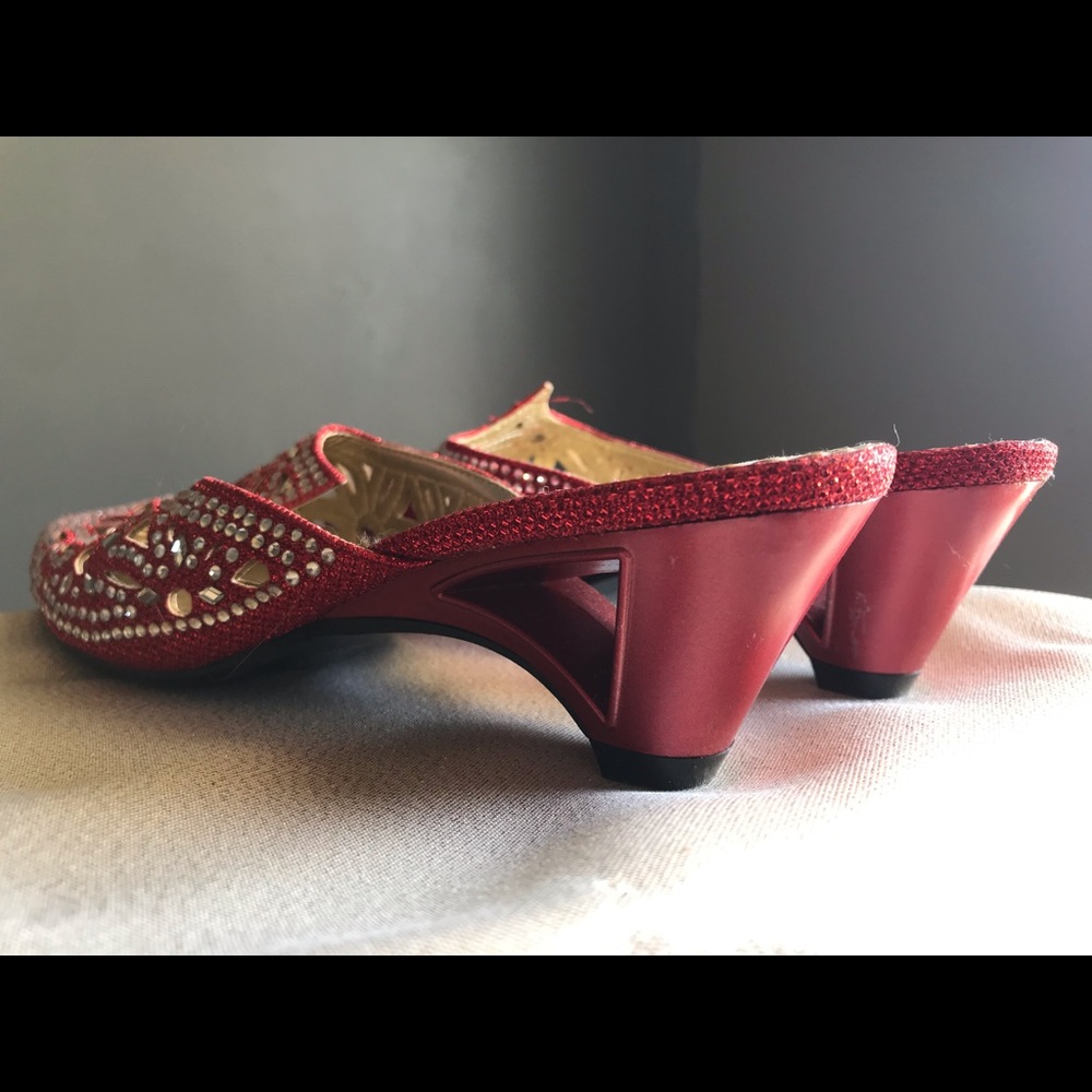 Formal Flats. - Picture 2 of 3